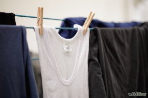 Изображение с названием Remove Grease or Oil Stains from Clothing Step 5Bullet1
